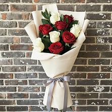 Букет цветов из:  Розы в Дубовой Роще