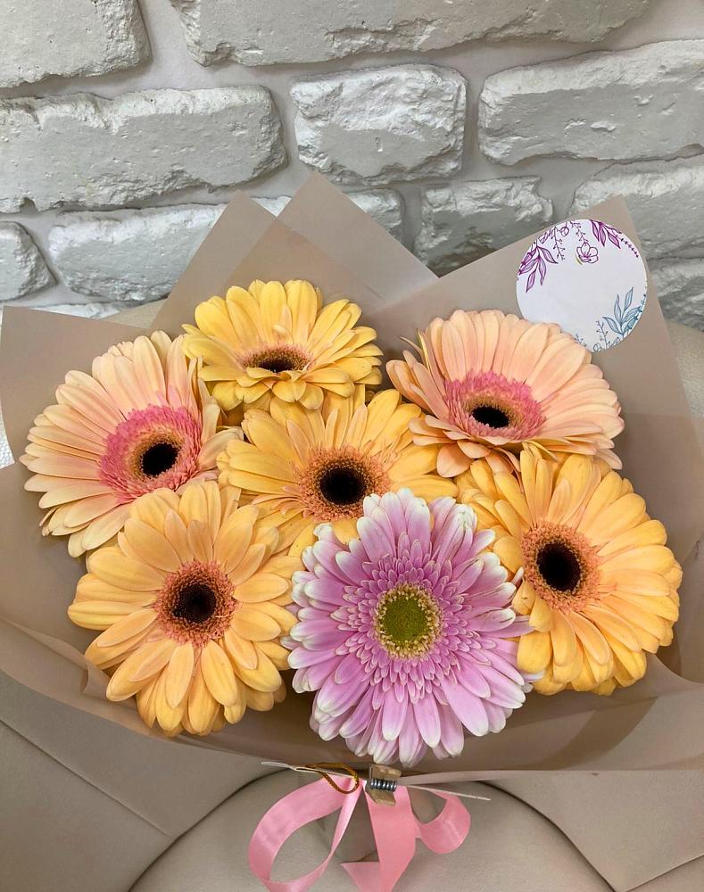 Букет цветов из: Герберы в Дубовой Роще