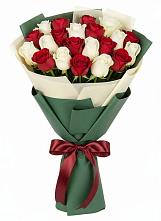 Букет Микс из красных и белых роз #REPLACE_PRED# Дубовой Роще