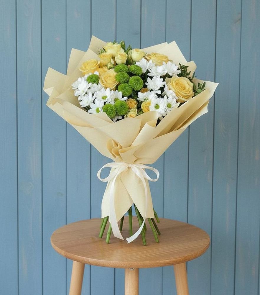 Букет цветов из: Хризантемы и Розы в Дубовой Роще