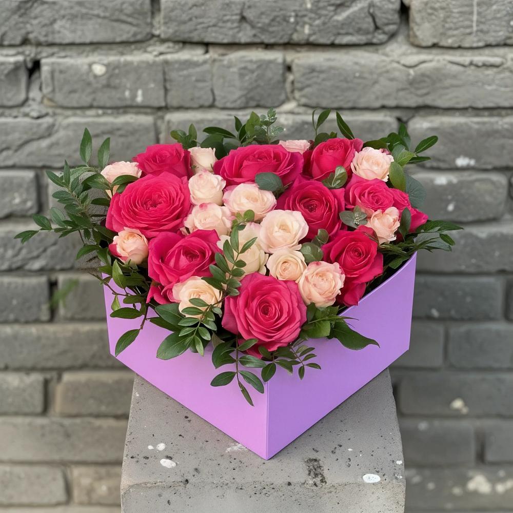 Цветочная композиция из Розы в коробке в Дубовой Роще