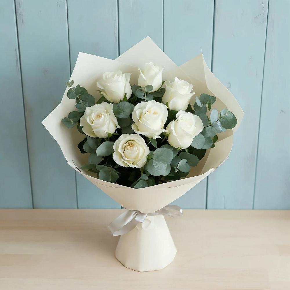 Букет Белые розы в Эвкалипте в Дубовой Роще