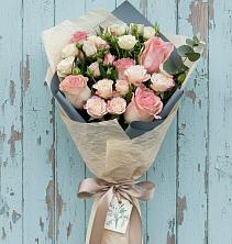 Букет цветов из:  Розы в Дубовой Роще
