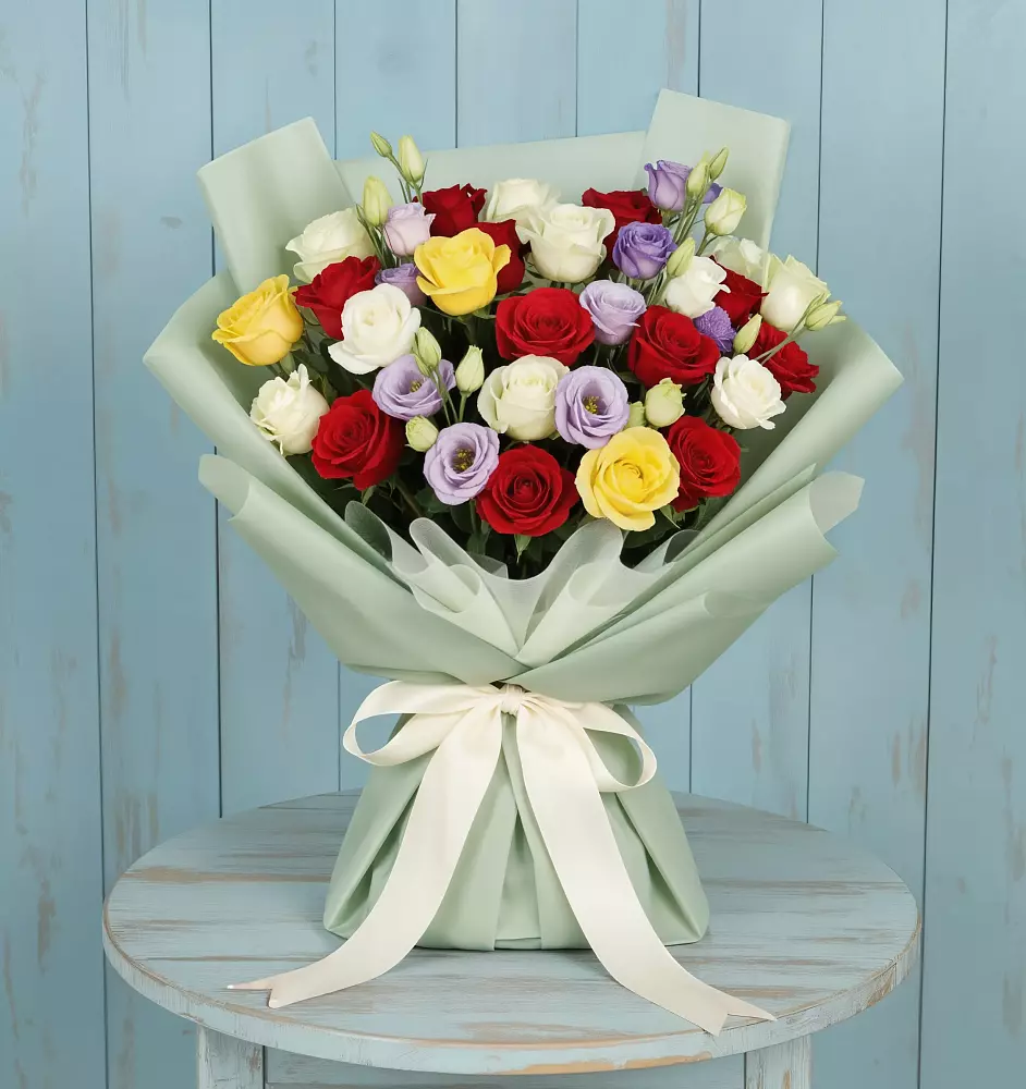 Букет цветов из: Розы в Дубовой Роще