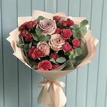 Букет цветов из:  Гвоздики и Розы в Дубовой Роще