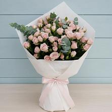 Букет цветов из:  Розы #REPLACE_PRED# Дубовой Роще