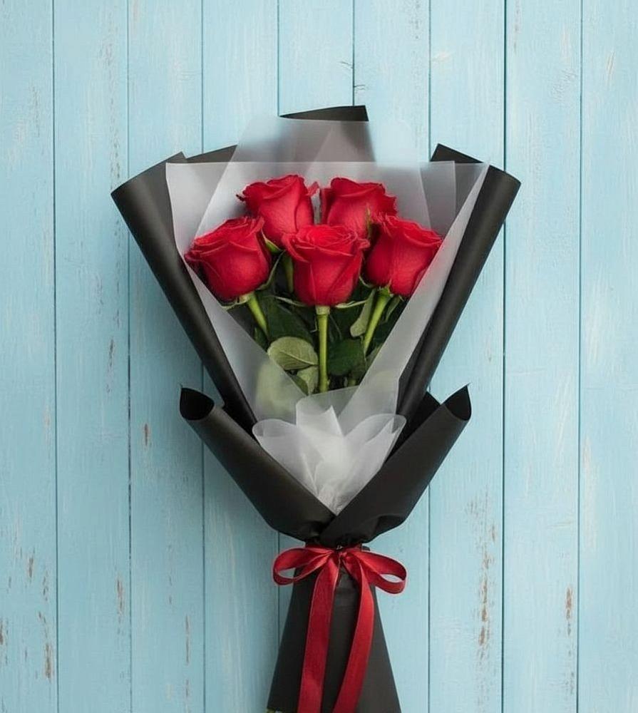 Букет цветов из: Розы в Дубовой Роще