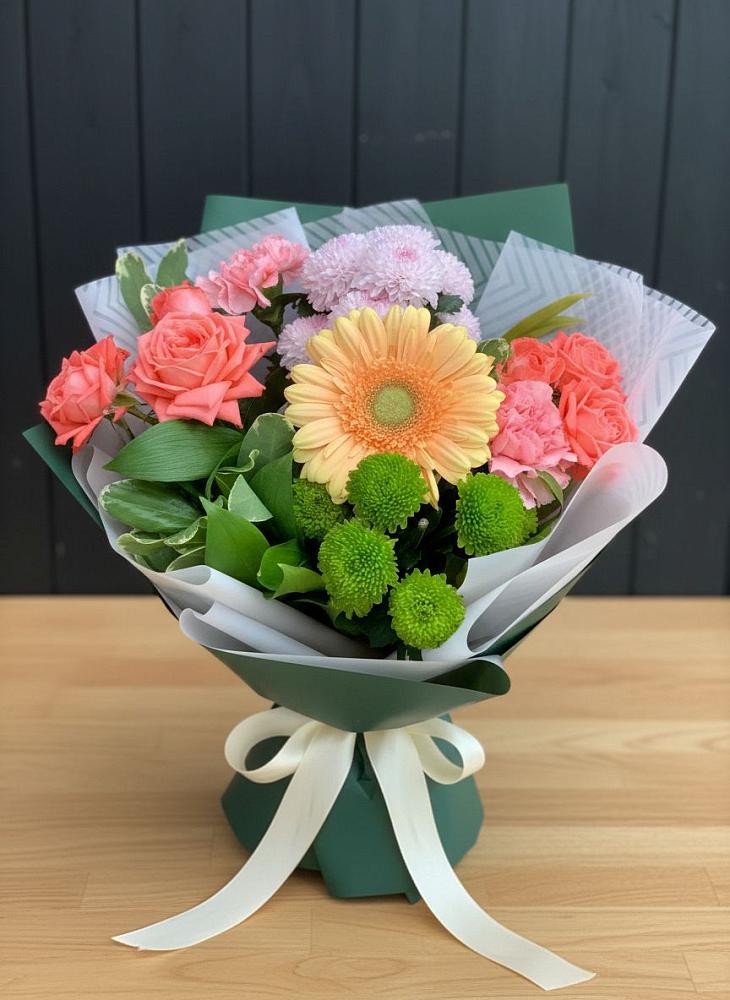 Букет цветов из: Гвоздики, Розы, Герберы и Хризантемы в Дубовой Роще